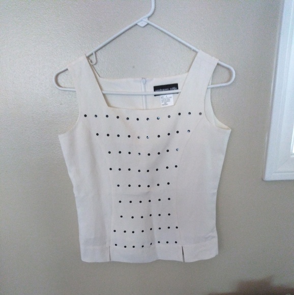 White with metal design. - Picture 1 of 1